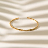 Leona Bangle