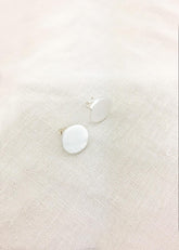 Omnia Studs